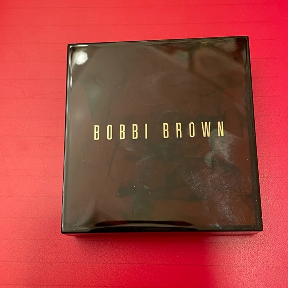Bobbie Brown - 2 Eyeshadow Palettes New Never used - Picture 6 of 8